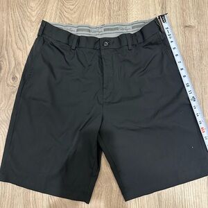 Walter Hagen Men's Black Flat Front Golf Shorts